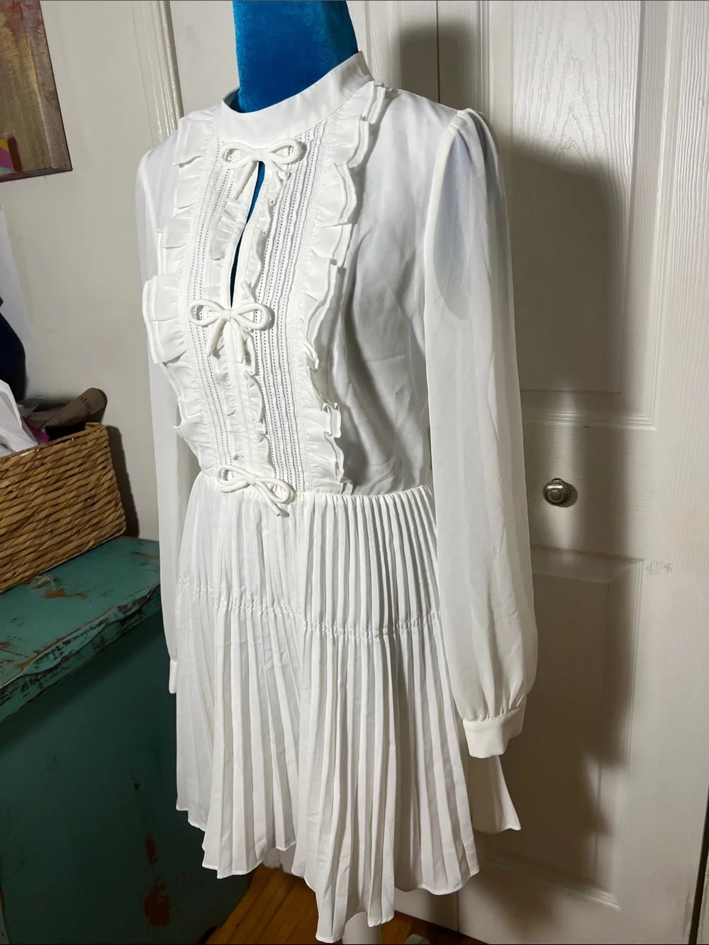 Self Portrait Ivory Ruffled Bib Mini Dress Women’s 6 - Picture 3 of 8